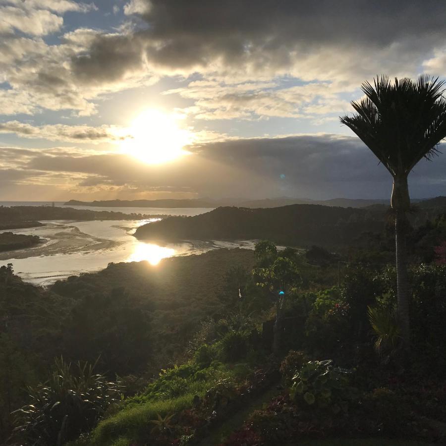 Baywaterviews Bed and Breakfast Haruru Exteriör bild