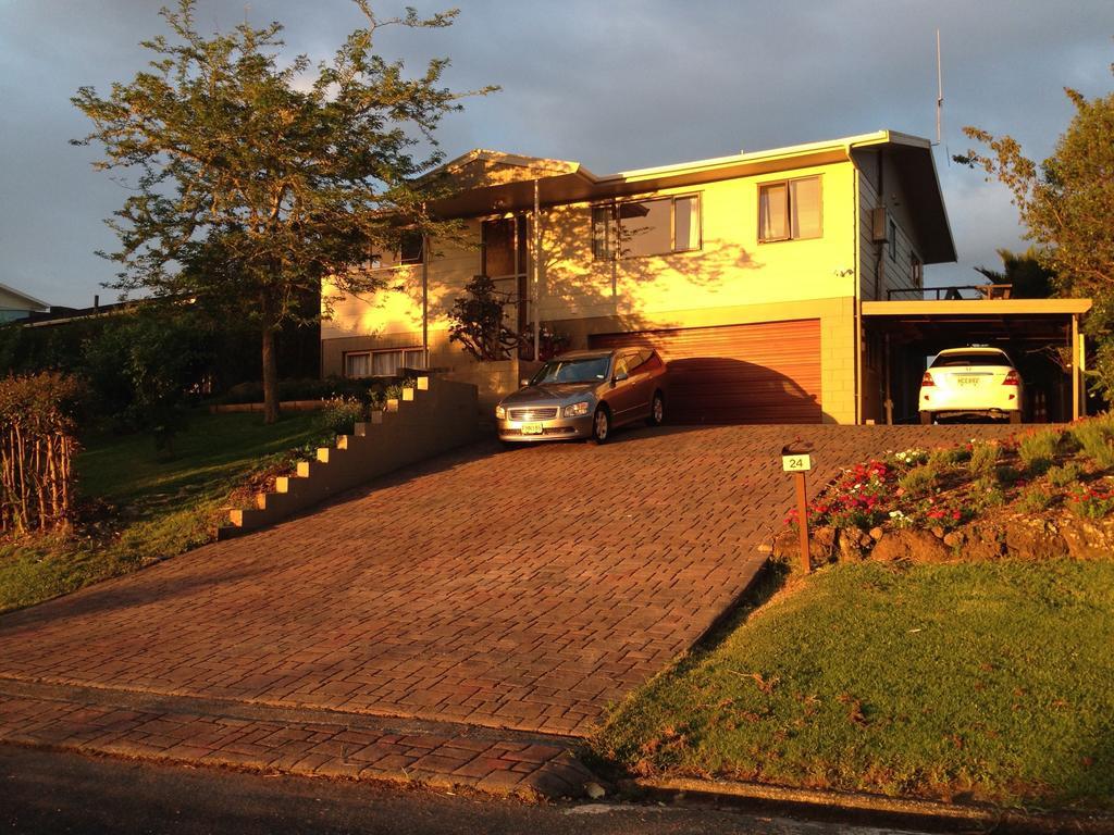 Baywaterviews Bed and Breakfast Haruru Exteriör bild